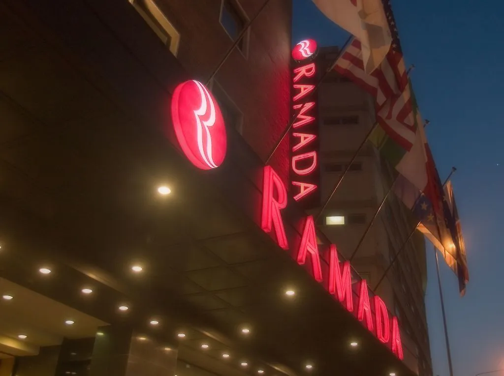 מלון Ramada By Wyndham נאפולי איטליה